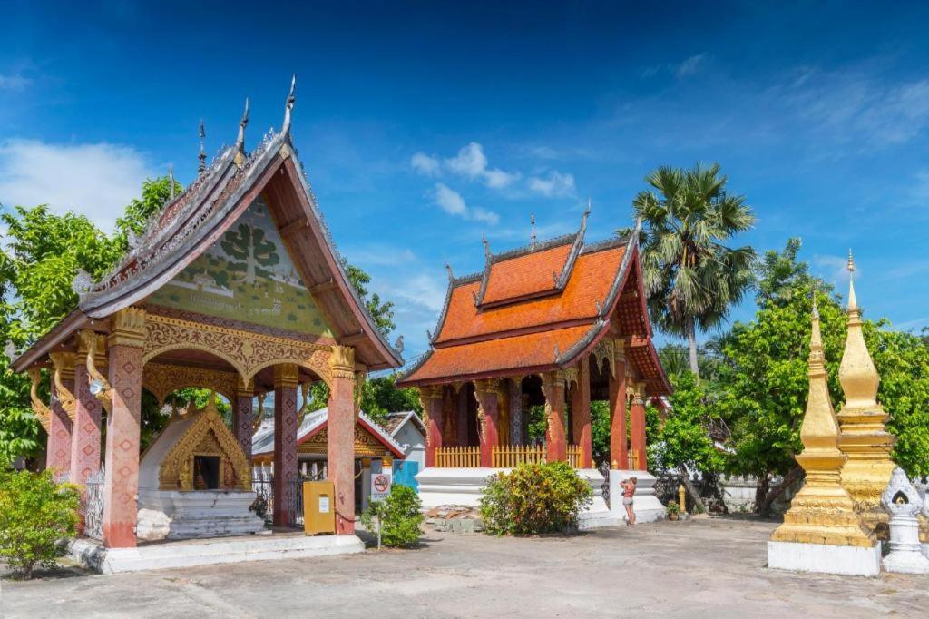 Villa Santi Hotel Луангпхабанг Экстерьер фото