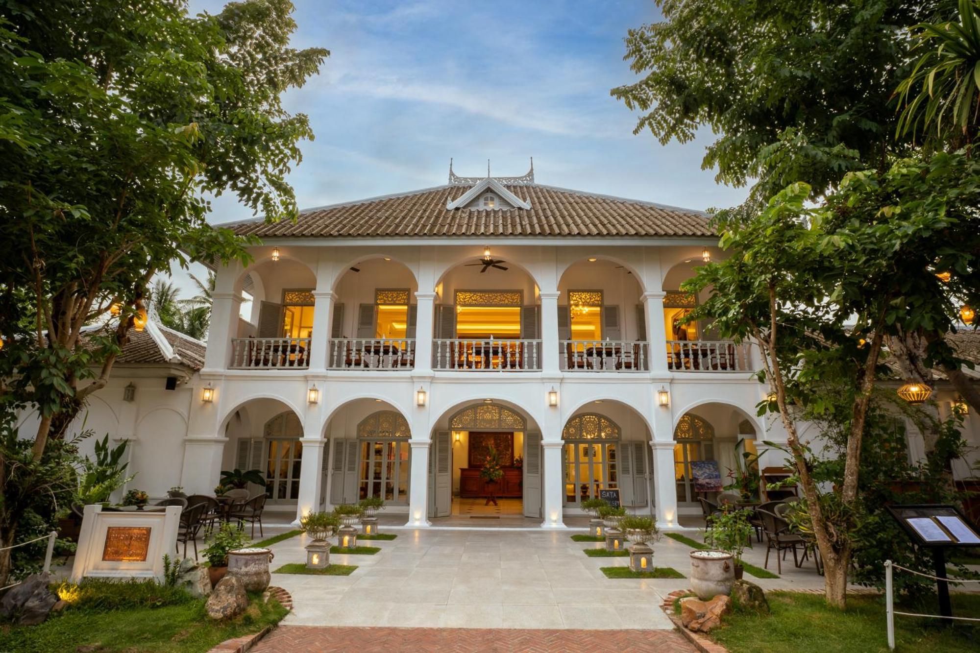 Villa Santi Hotel Луангпхабанг Экстерьер фото